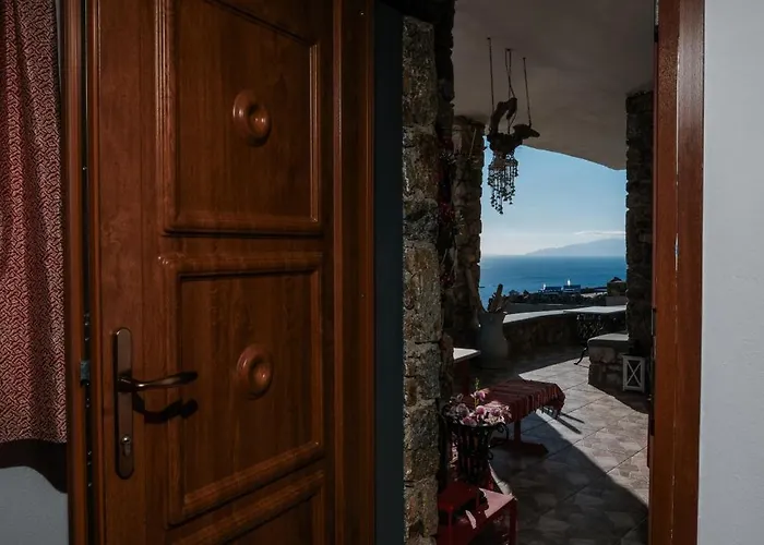 Irini Studios Psarou (Mykonos)